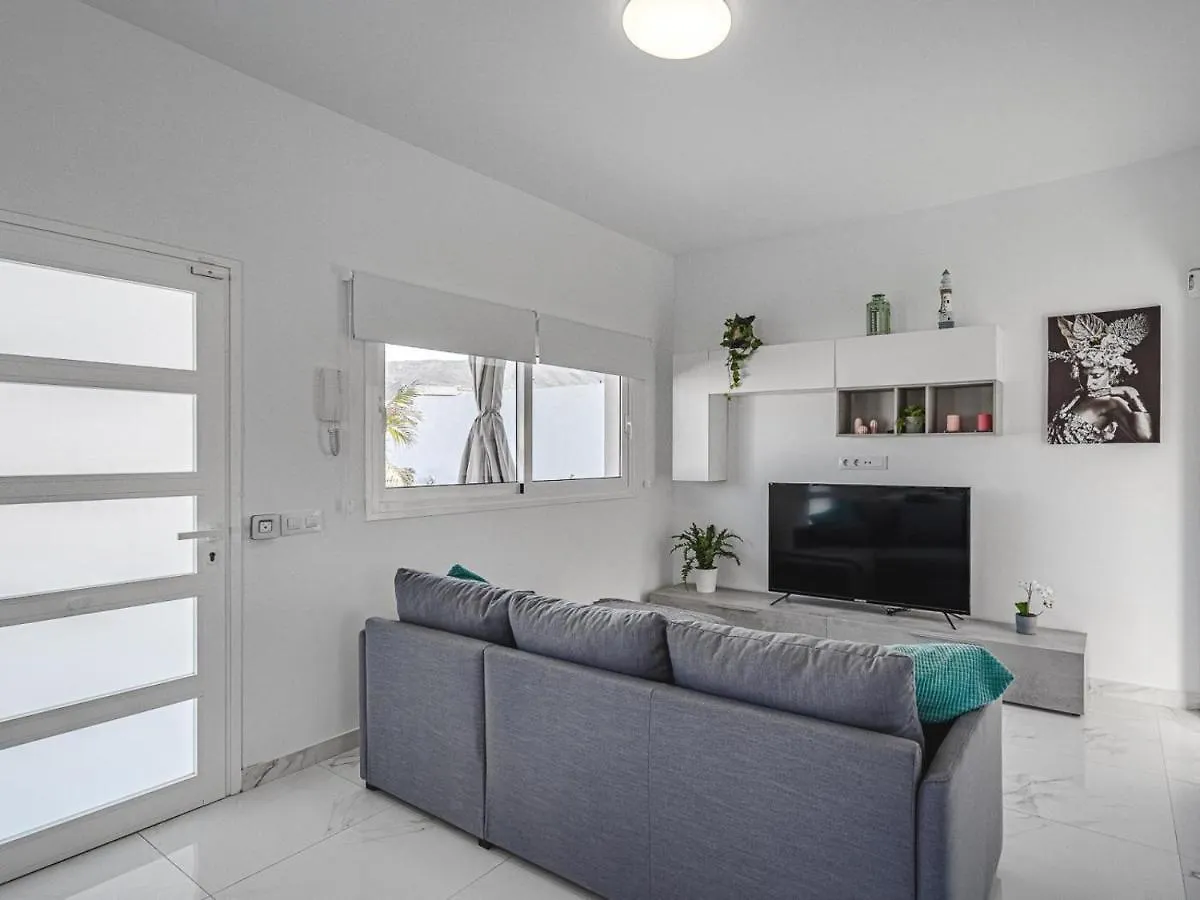 303 Villa Casa Jardin Con Piscina Y Gran Jardin Адехе Испания
