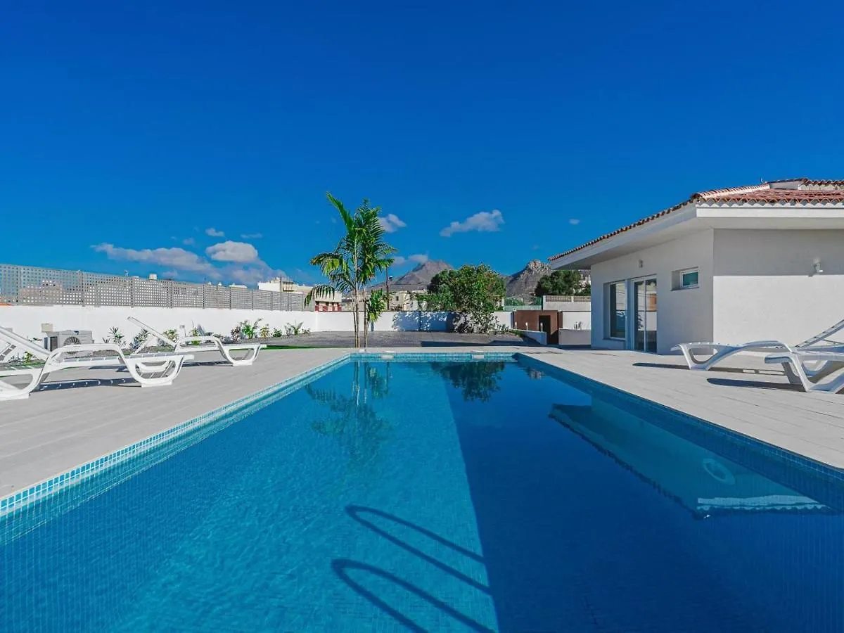 303 Villa Casa Jardin Con Piscina Y Gran Jardin Адехе