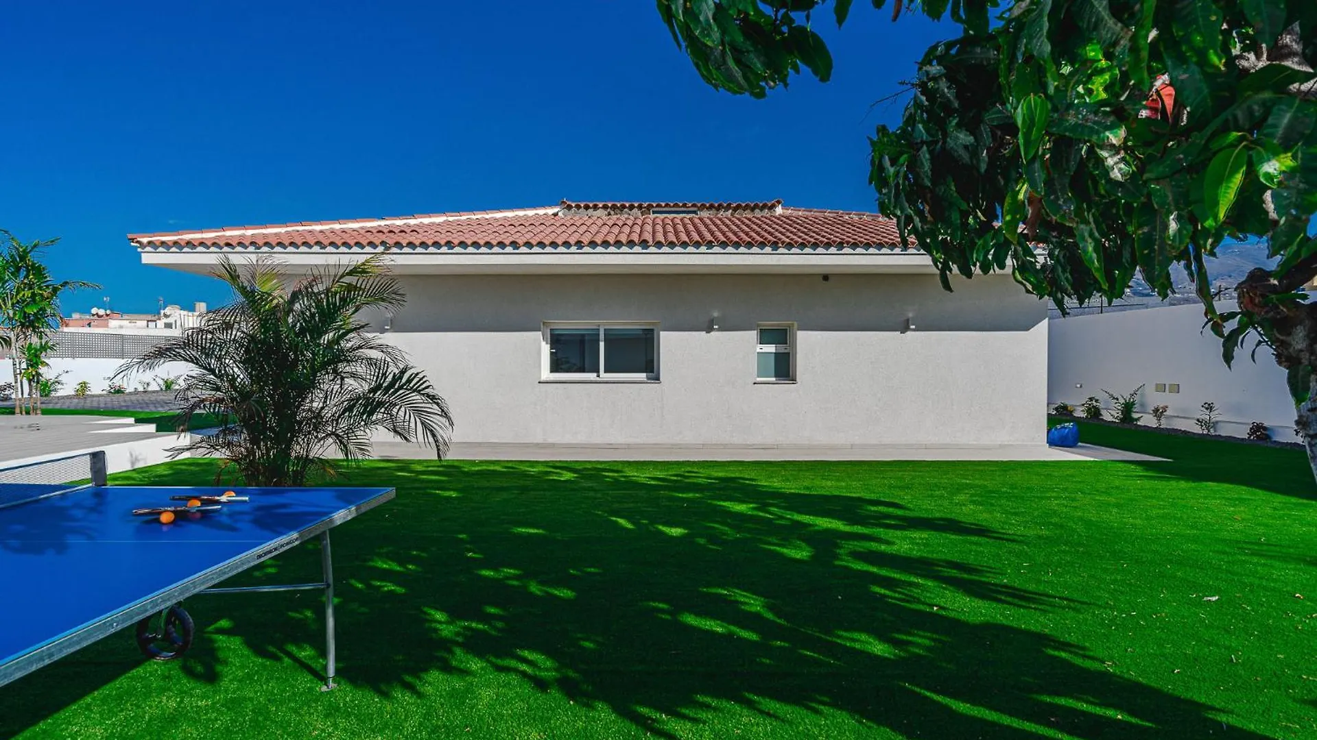 303 Villa Casa Jardin Con Piscina Y Gran Jardin Адехе